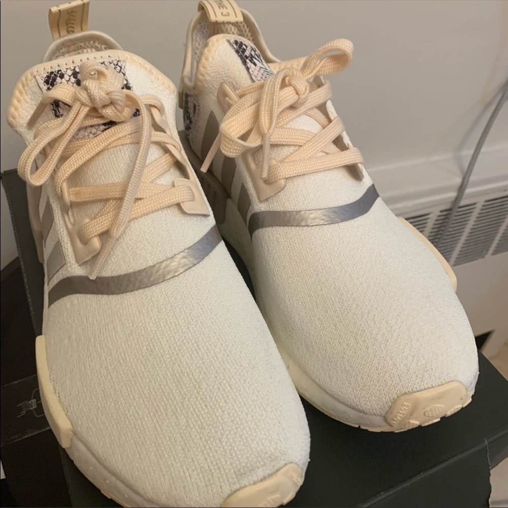 Adidas - Picture 3 of 3